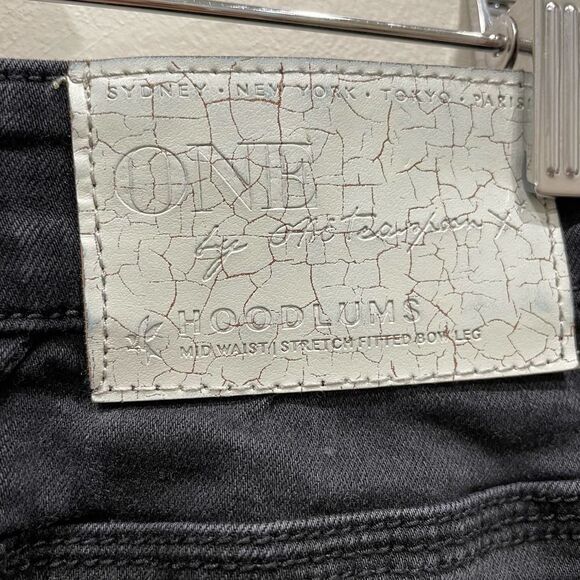 One Teaspoon Mid Waist Hoodlums Fitted Bow Leg Jeans - Size: 28 - Picture 9 of 11